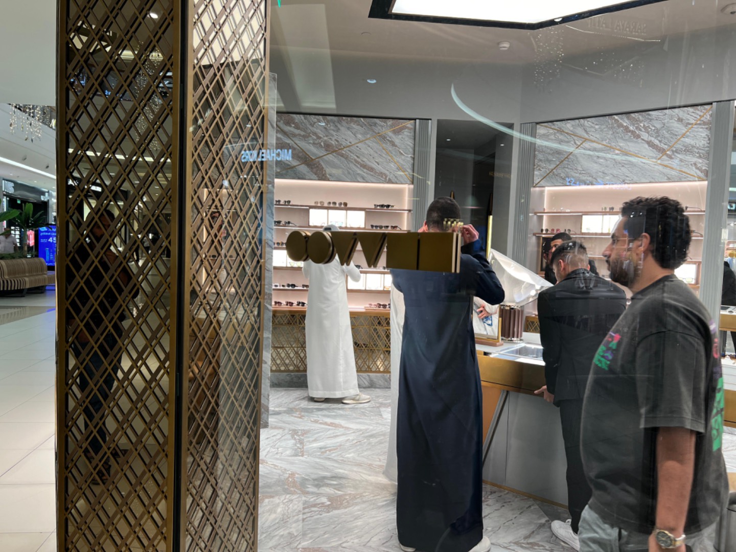 Oliver Peoples Retail Store